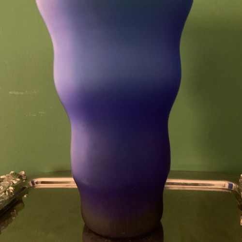 Blue glass vase in like-new condition