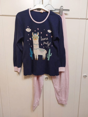 Girls' pajama set used, size 10, 100% cotton