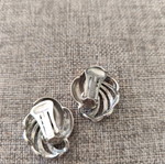 Clip-on earrings like new
