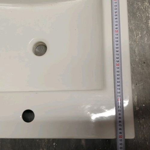 Porcelain bathroom sink like new 60x40x15