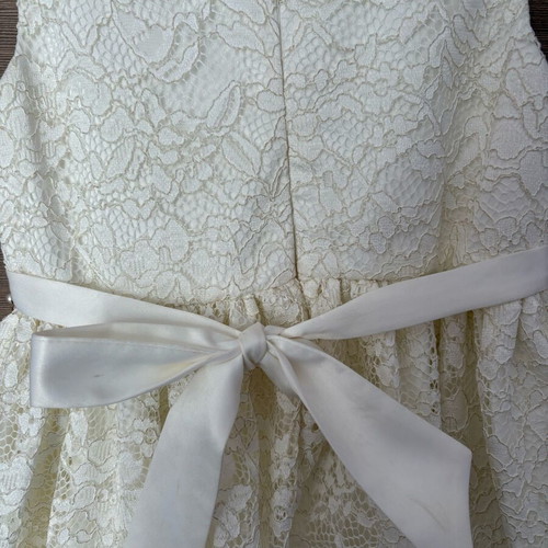 Ivory children's dress with details No7 like new