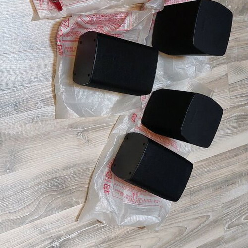 Samsung floor-standing speakers new for home theater with cables