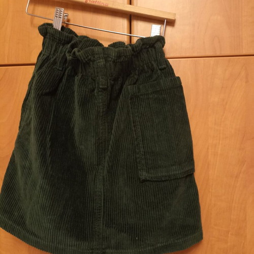 Zara shirt and skirt like new, sizes 10 and 9