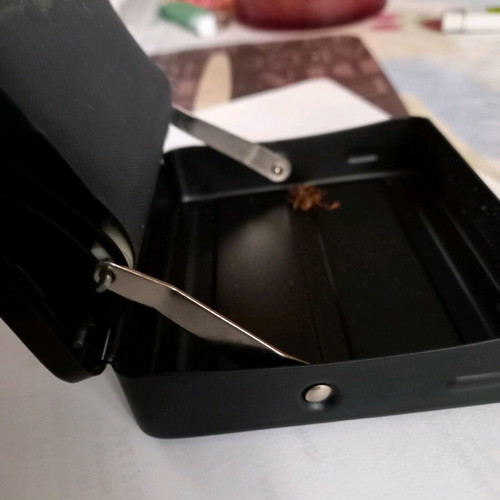 Tool for Untorn Cigarette like new, barely used