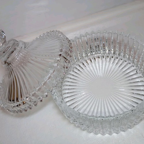 Glass fondant dish like new
