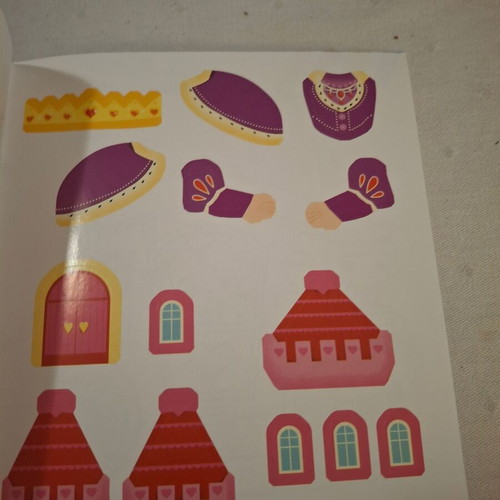 Activity book Little Princesses for girls 2+