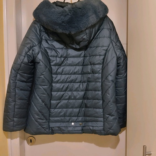 Women's jacket L-XL like new, petrol color with rich faux fur