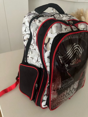 Star Wars school bag used for elementary boy