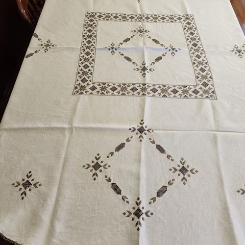 Handmade tablecloth Lefkada 165 cm diameter like new
