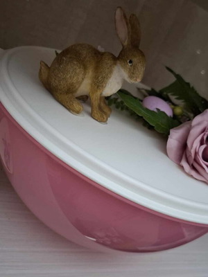 Tupperware large bowl 7.8L new without decorations