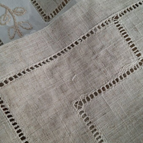 Linen hand doily set with embroidery new