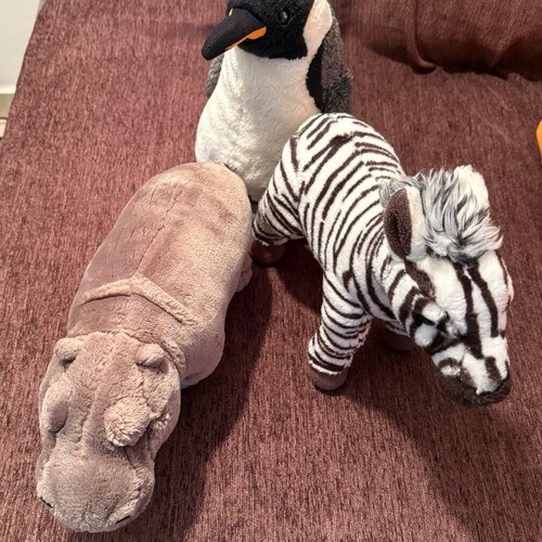 National Geographic plush animals set of 3 like new