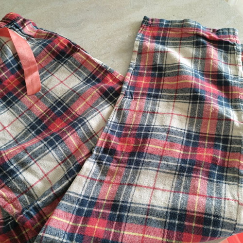 Cotton plaid pajama pants used, size M-L Harmony