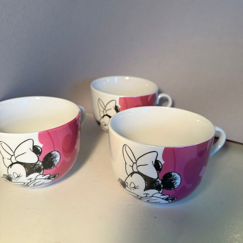 Disney Minnie Mouse set of 3 large mugs like new for cocoa