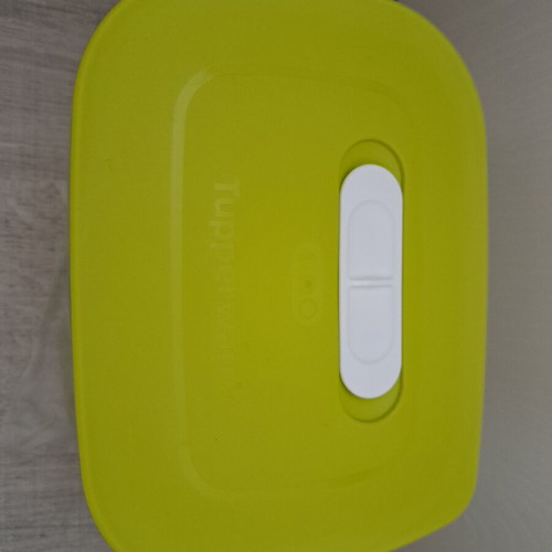 Tupperware smart cooling containers set 0.8L and 1.8L lime color new