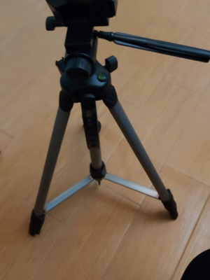 Camera tripod like new with case