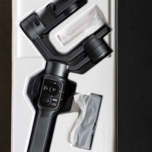 Zhiyun Smooth 5 Gimbal Stabilizer new, zero hours
