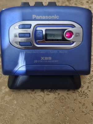 Panasonic Walkman RQ-C10V cassette player with digital radio