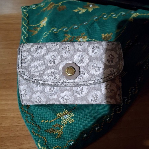 Wallet new