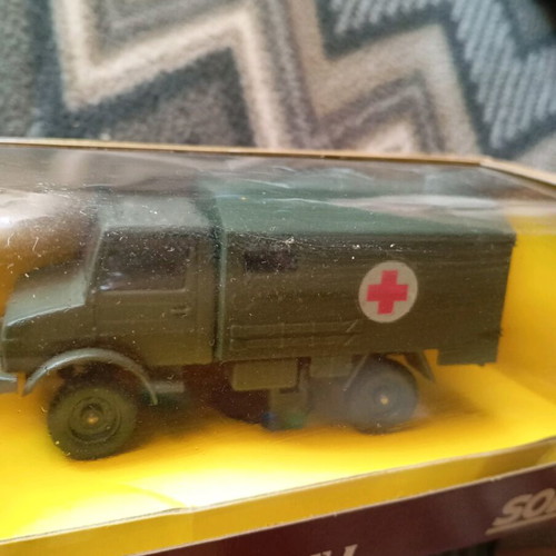 Set of 3 military interest vehicles Victoria & Solido new, scale 1/43
