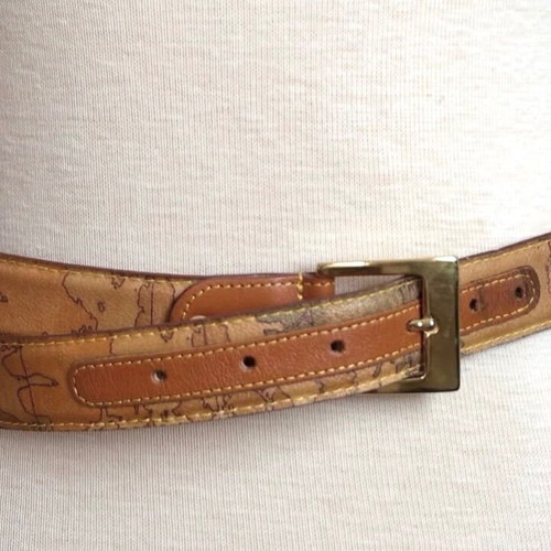 Alviero Martini 1st Class leather belt like new, size M, light brown