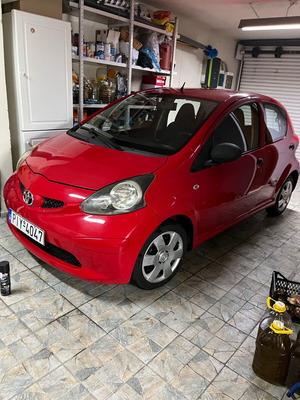 Toyota Aygo 2008 πενταπορτο σαν καινούργιο με 60.000 χιλιόμετρα