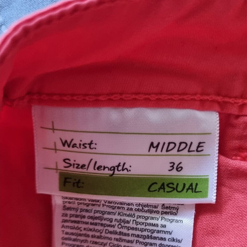Women's shorts like new, pink-red, size S-M