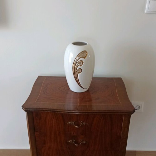 Decorative vase white with gold embossed detail like new