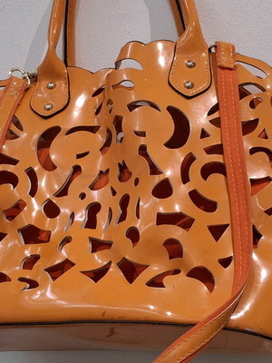 Summer bag like new with detachable fabric pouch