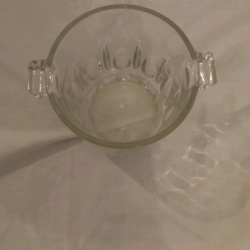 Glass ice bucket like new