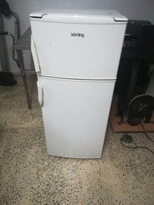 Ηλεκτρικό ψυγείο Korting γερμανικό με ράφια από γυαλί