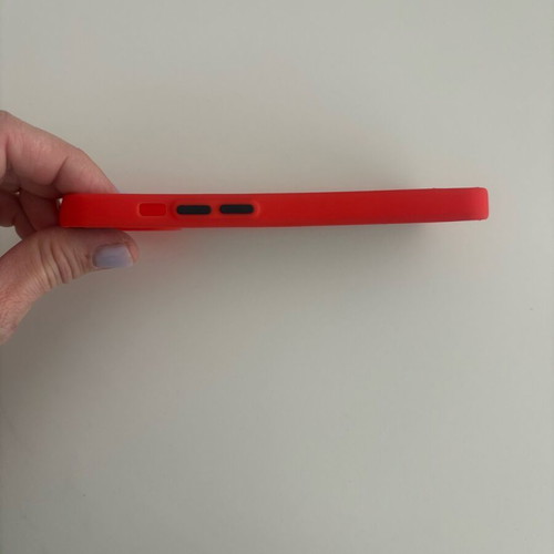 iPhone 14 case new, bright red