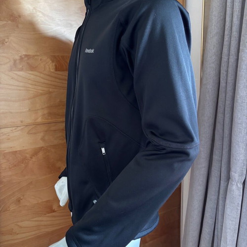 Reebok men’s black softshell jacket like new, size S