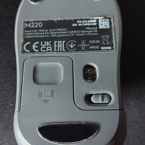Logitech M220 Silent wireless mouse black like new