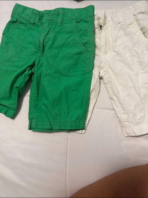 Benetton bermuda shorts for 4-year-old boy, white and green