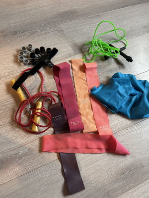 Resistance Bands and Jump Rope Workout Set like new