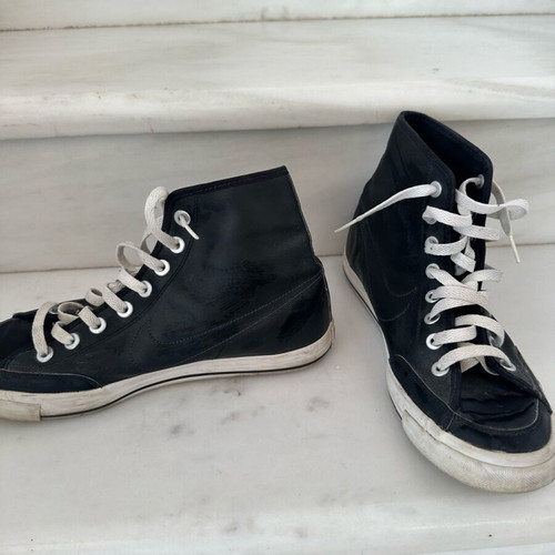 Nike men's sneaker like new, size 41, black bootie