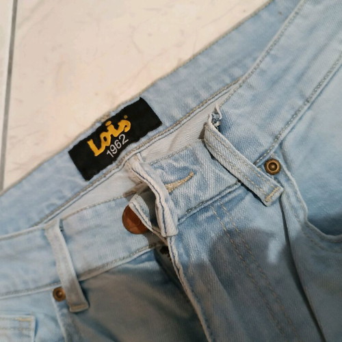 Lois pants waist 31/32 like new