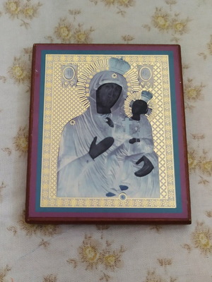 Religious wooden icon like new, 7 cm length 6 cm width