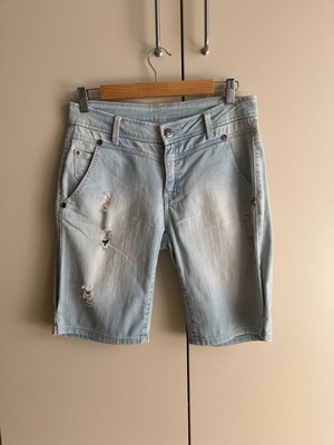 Τζιν βερμούδα Mango 36 σε άριστη κατάσταση