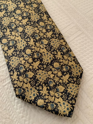 Luciano Barbera tie 100% silk new