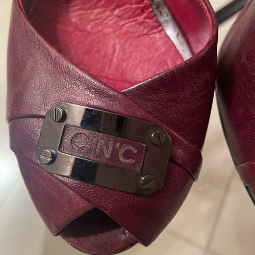 C’N’C’ Leather Pumps new, No 37, burgundy color