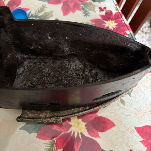 Iron with base and charcoal used