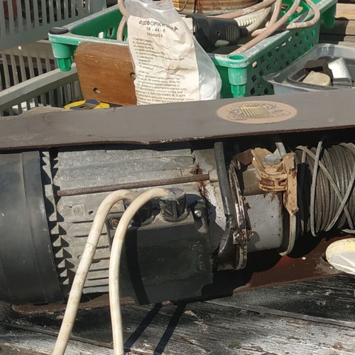 Powerful used winch, very strong