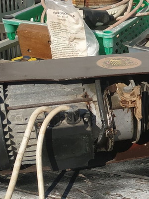 Powerful used winch, very strong