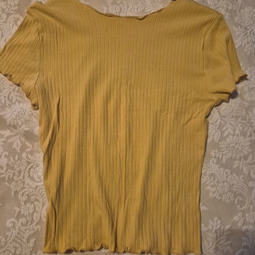 Shein everyday short-sleeve blouse size L mustard like new