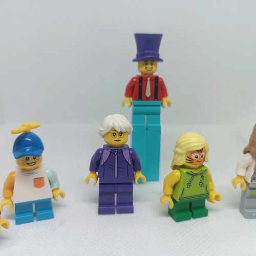 Lego set 6 figures like new, kids, grandma, stilt walker, makeup artist