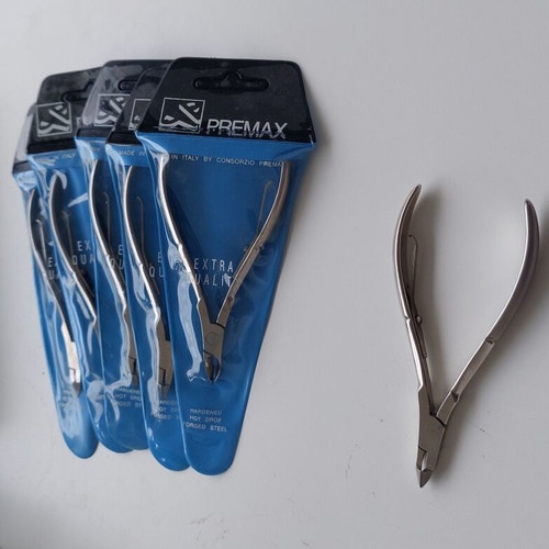 Premax Nail Nipper new, made in Italy with eyebrow tweezers gift