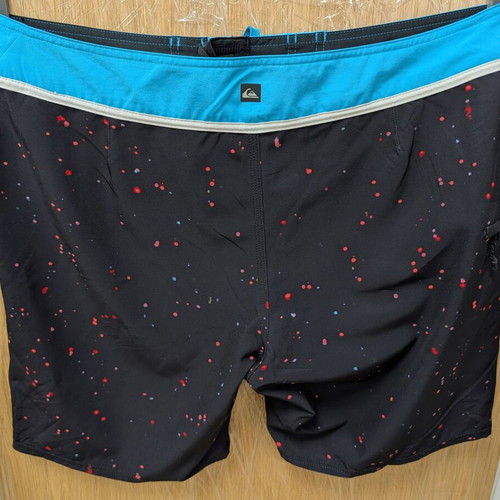 Quiksilver surfing shorts XL as new