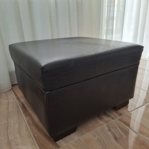 Leather stool like new, square, 62x62x40 cm